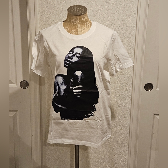 Graphic White T-Shirt with Black Print featuring Sade Size Small - Picture 1 of 2